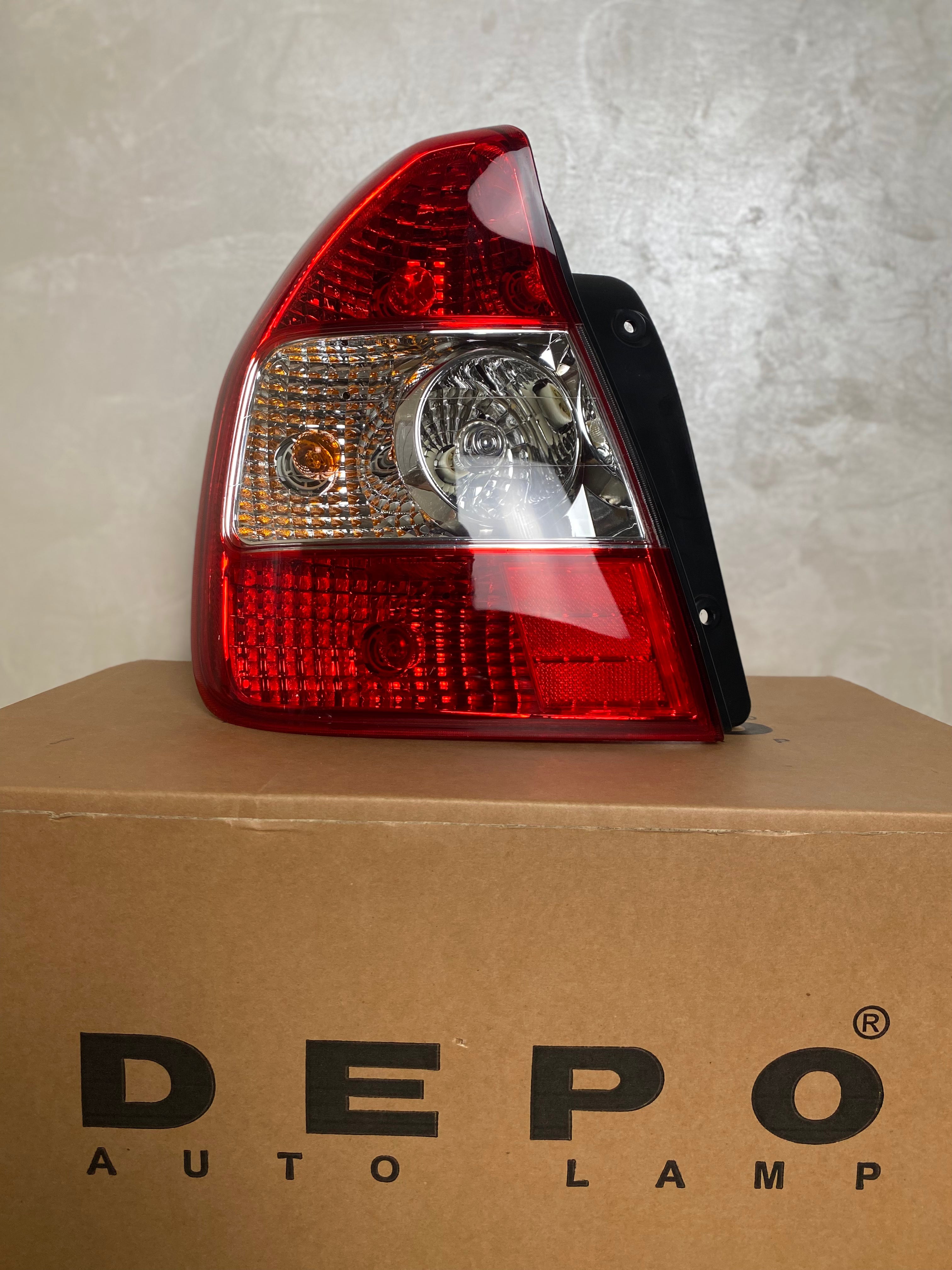 feu arrière Hyundai accent